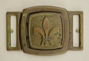 wj 1947   belt buckle variante