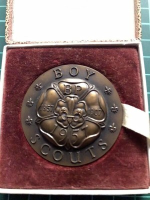 1957s world scout conference official bronze medalliion ok