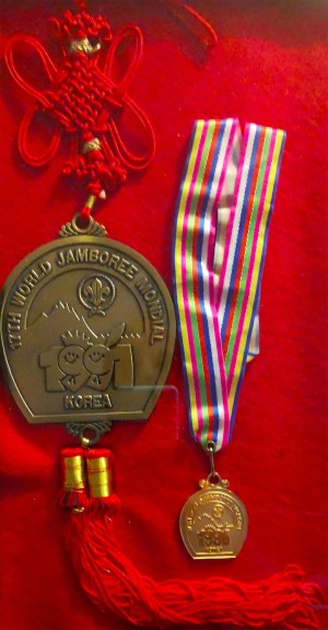 wj medal and token